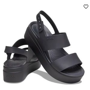 Crocs Brooklyn low wedge platform sandal